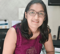 Dr-Savita